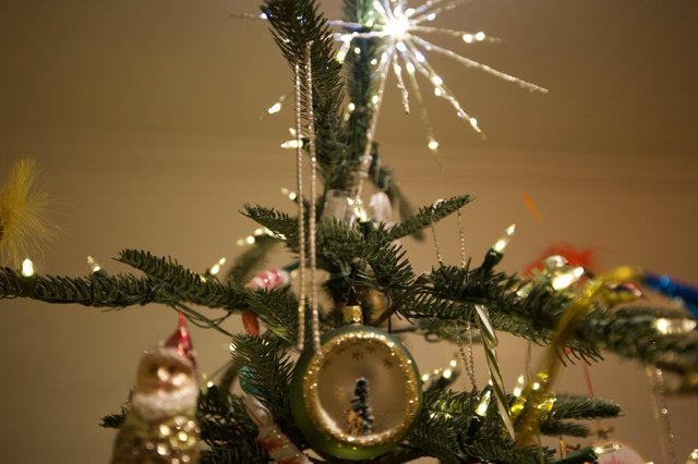 Vintage Christmas Tree Topper with Illuminated Star