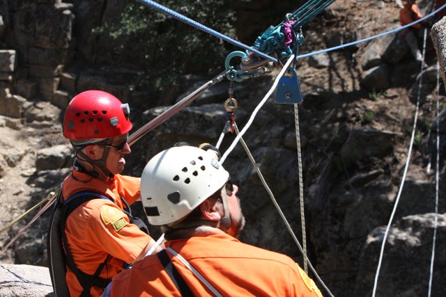 Highlining with Safety Gear