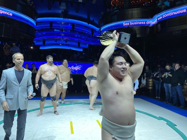 Epic Sumo Final at World Tournament