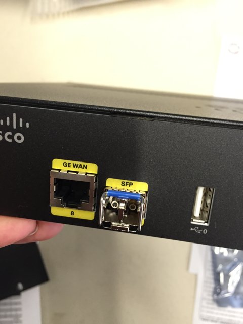 Cisco Switch with Dual Ports Attached