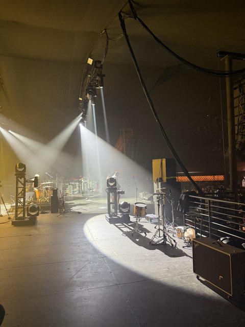 Backstage Vibes
