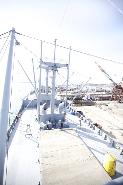 Enormous Ship with a Powerful Crane