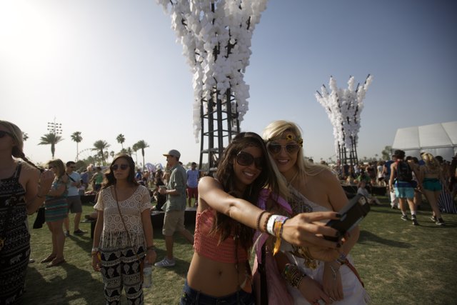 Selfie Sisters at Coachella