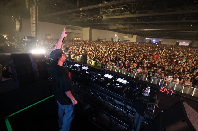 DJ Commands Massive Crowd at Wobbleland 2026