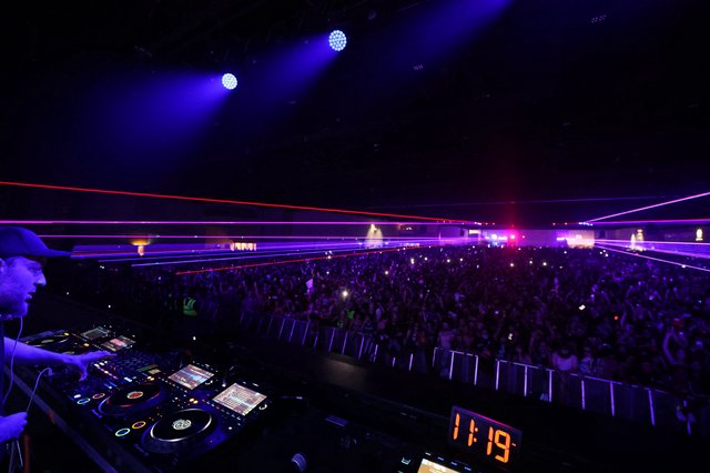 DJ Commands Massive Crowd at Wobbleland 2026