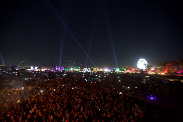 Electric Night: A Music Festival Experience
