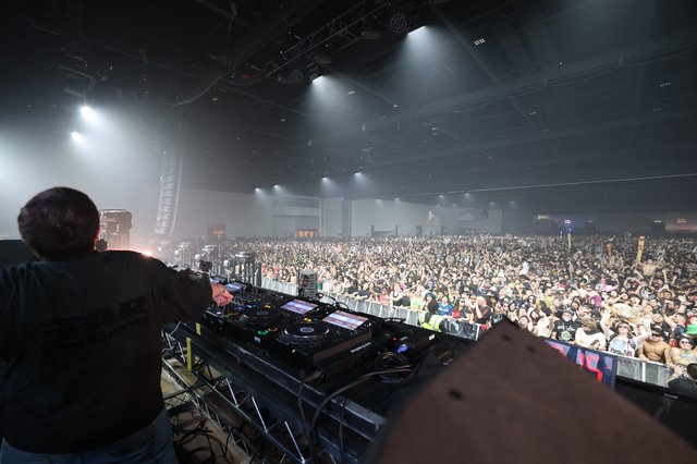 DJ Commands Massive Crowd at Wobbleland 2026