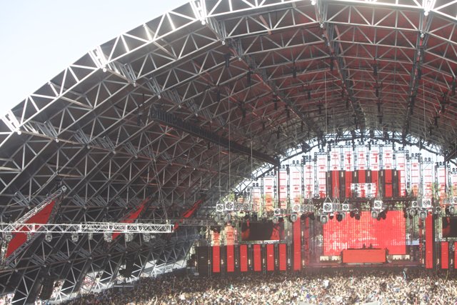 The Massive Stage and Thrilling Crowd at Coachella