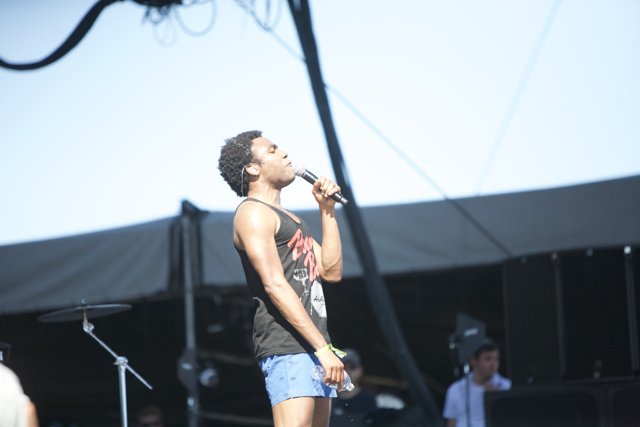 Donald Glover's Weekend 2 Performance at Coachella 2012