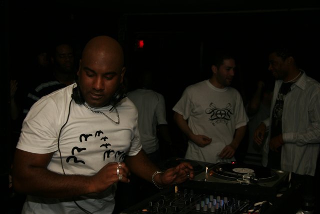 DJ Clutch
