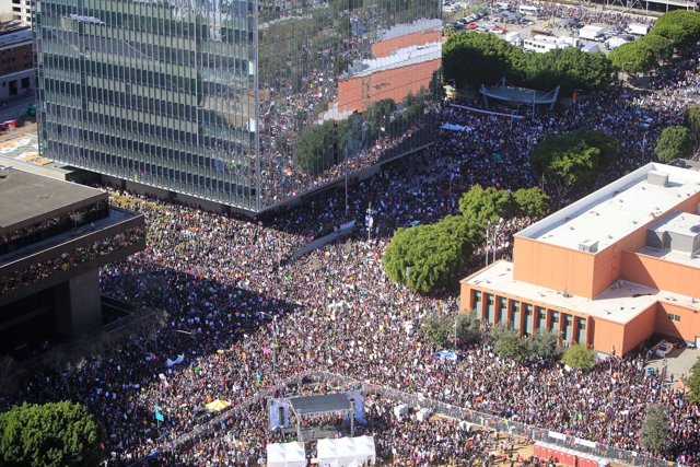 City's Largest Concert Draws a Massive Crowd