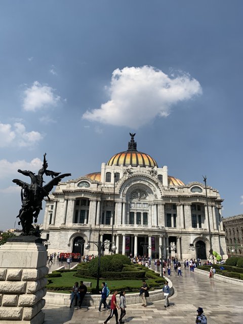 A Majestic Dome among the Mexican Metropolis