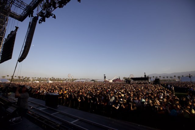 Coachella 2011: A Sea of Music-Loving Fans
