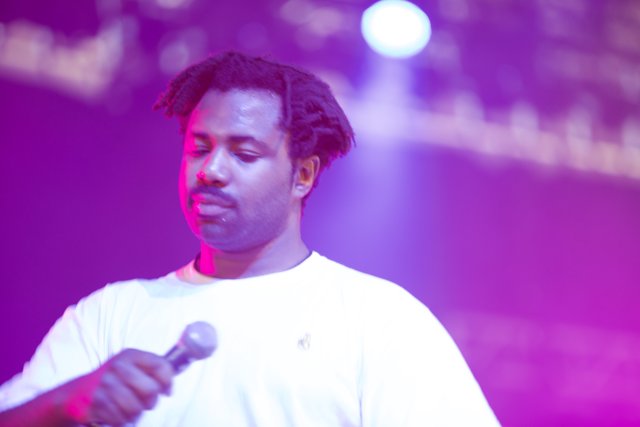 Sampha Wows Crowd with Electrifying Solo Performance