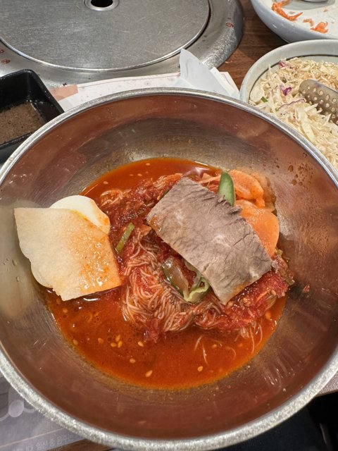 Seoul's Sumptuous Noodle Soup