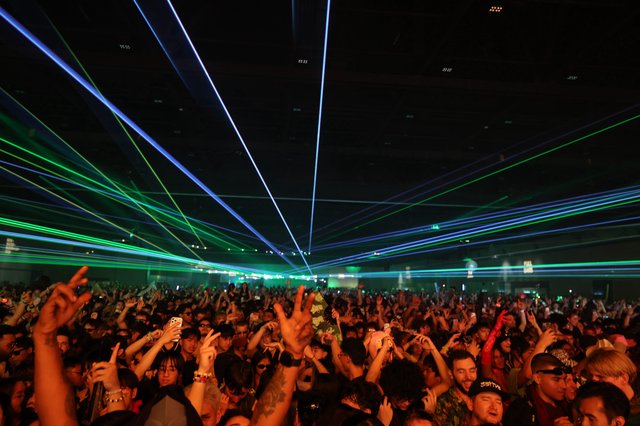 Laser Light Show Electrifies Wobbleland 2026 Crowd