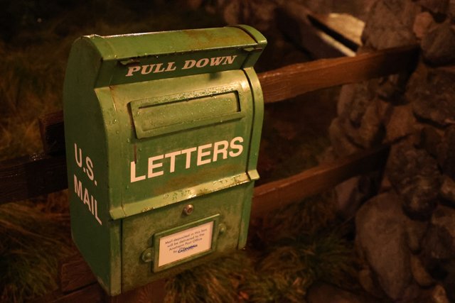 Verdant Mailbox