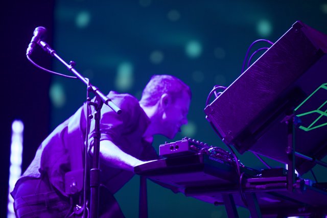 Purple Haze Keyboard Performance