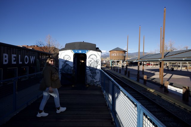 Pedestrian Crossing Footbridge at Santa Fe Railyard