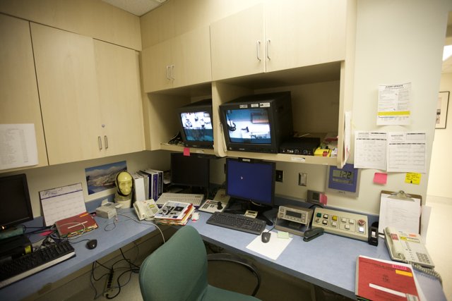 Dual-Monitor Desk Setup