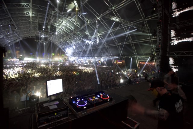 DJ rocks the stage at Coachella weekend 2