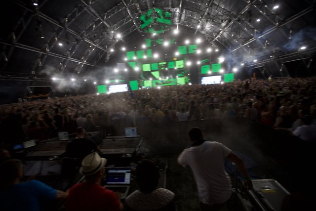 Coachella Concert Draws Massive Crowds