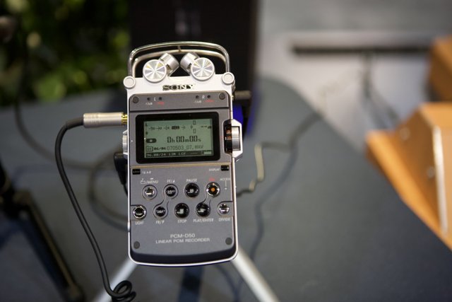 The Zoom H4n Recorder: A Comprehensive Review