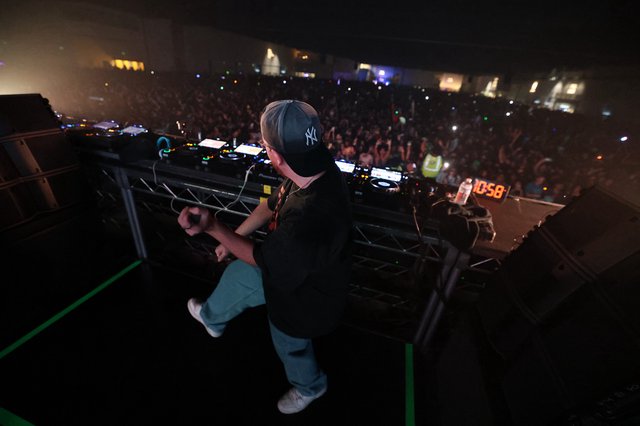 DJ Commands Massive Crowd at Wobbleland Festival 2026