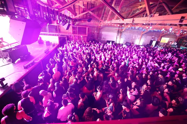Massive Crowd Surges at Wobbleland 2026 Festival