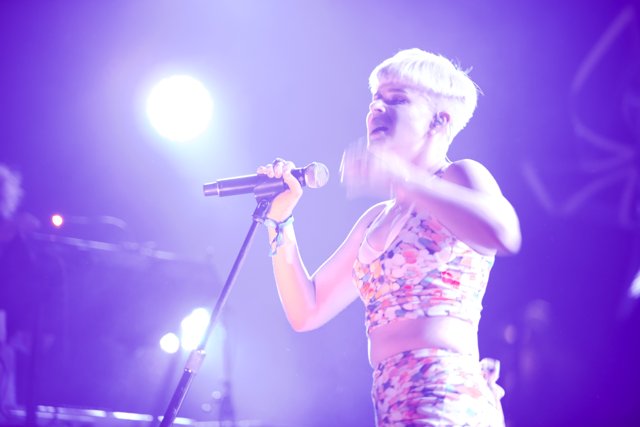 Robyn takes the stage at Coachella 2011