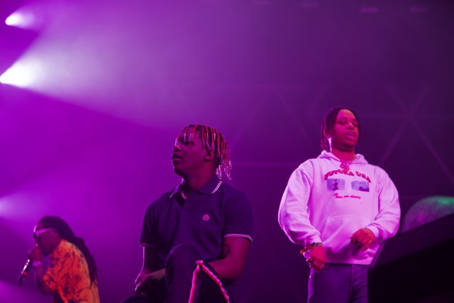 Lil Yachty Rocks the Stage with Purple Lighting