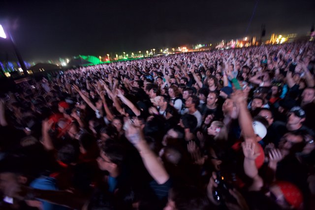 Coachella's Saturday Night Crowd Goes Wild