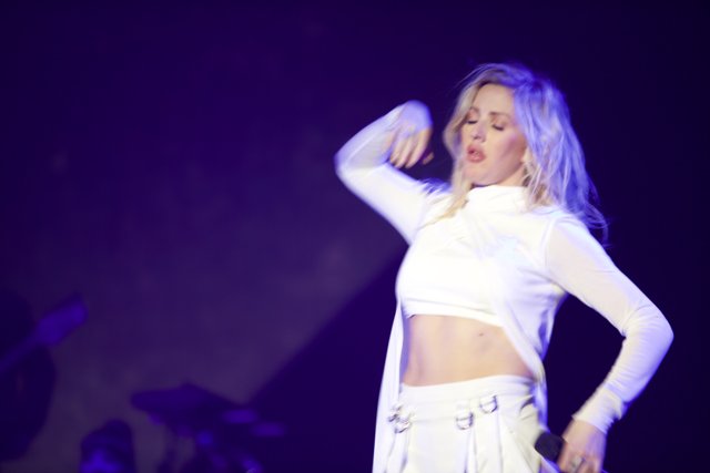Ellie Goulding Takes the Stage in White