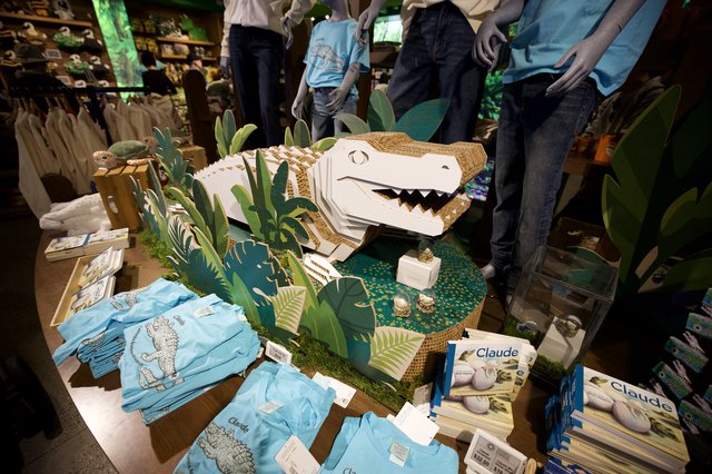 Claude the Dinosaur Gift Shop Display