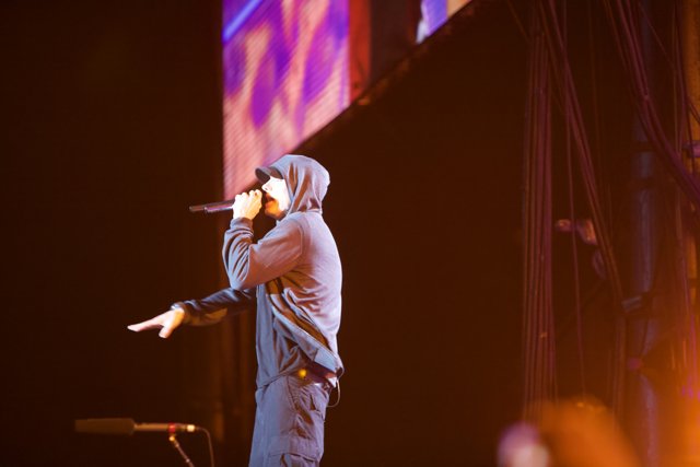 Eminem electrifies the O2 Arena