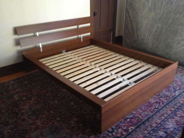Sturdy Wooden Bed Frame with Slats for a Cozy Sleep