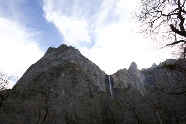 Majestic Mountain Vista in Yosemite, 2023