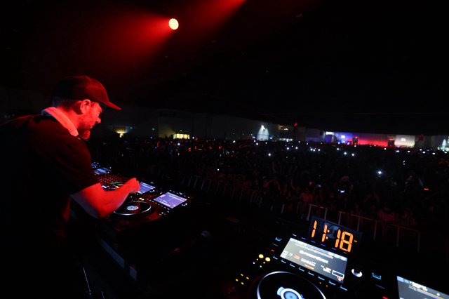 DJ Commands Massive Crowd at Wobbleland Festival 2026