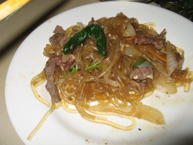 Delicious Noodles with Meat and Vegetables