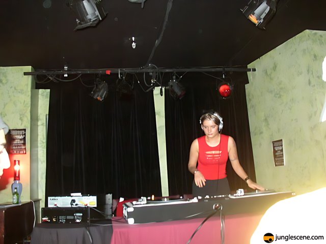 Red Shirt DJ Set