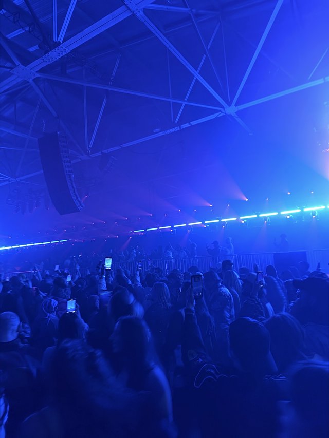 Immersive Blue Light Experience at Electronic Music Event