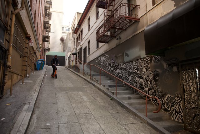Into the Vitality of Urban Art: A Saunter in Graffiti Alley