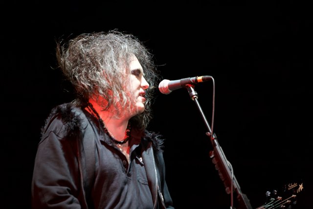 The Cure Rocks London's O2 Arena