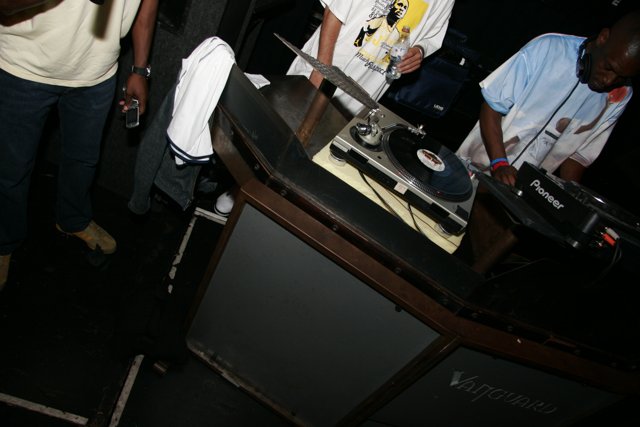 Kenny Ken at the Turntable