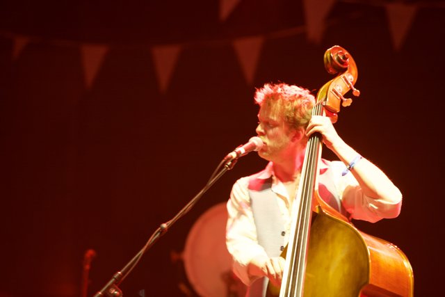Ted Dwane playing cello at Coachella