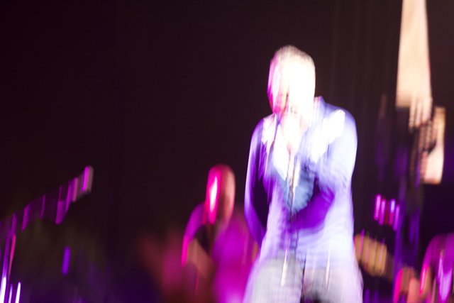 Blurry Nightlife Performance