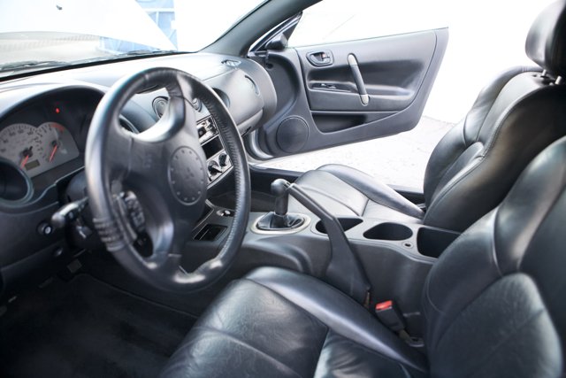 Luxurious Leather Interior of a 2007 Eclipse