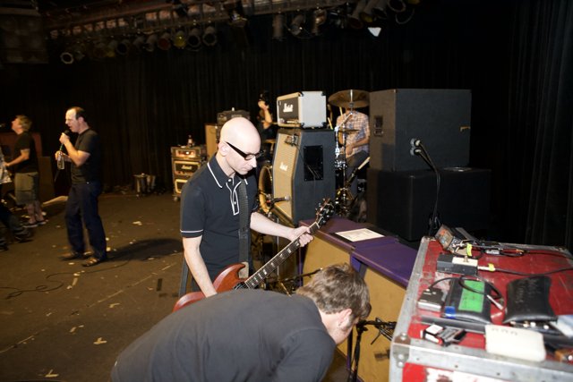 Jason Bradbury Rocks Out with Bad Religion at Glasshouse