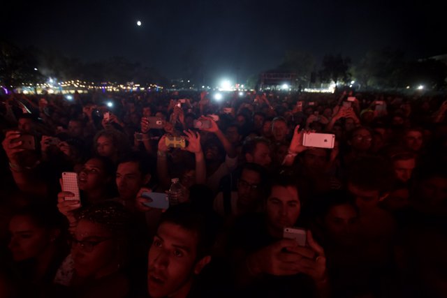 Capturing the Night: Cellphone Pics at the Concert