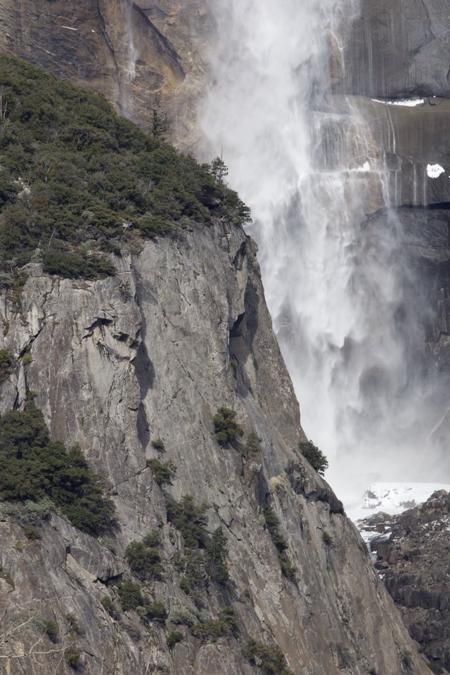 Powerful Waterfall Cascades Down Yosemite's Granite Cliffs
